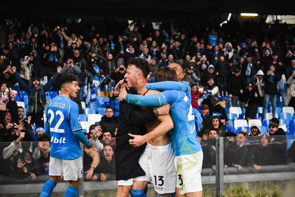 HLV Napoli: “Đội bóng đã tìm lại thói quen chiến thắng” - Bóng Đá