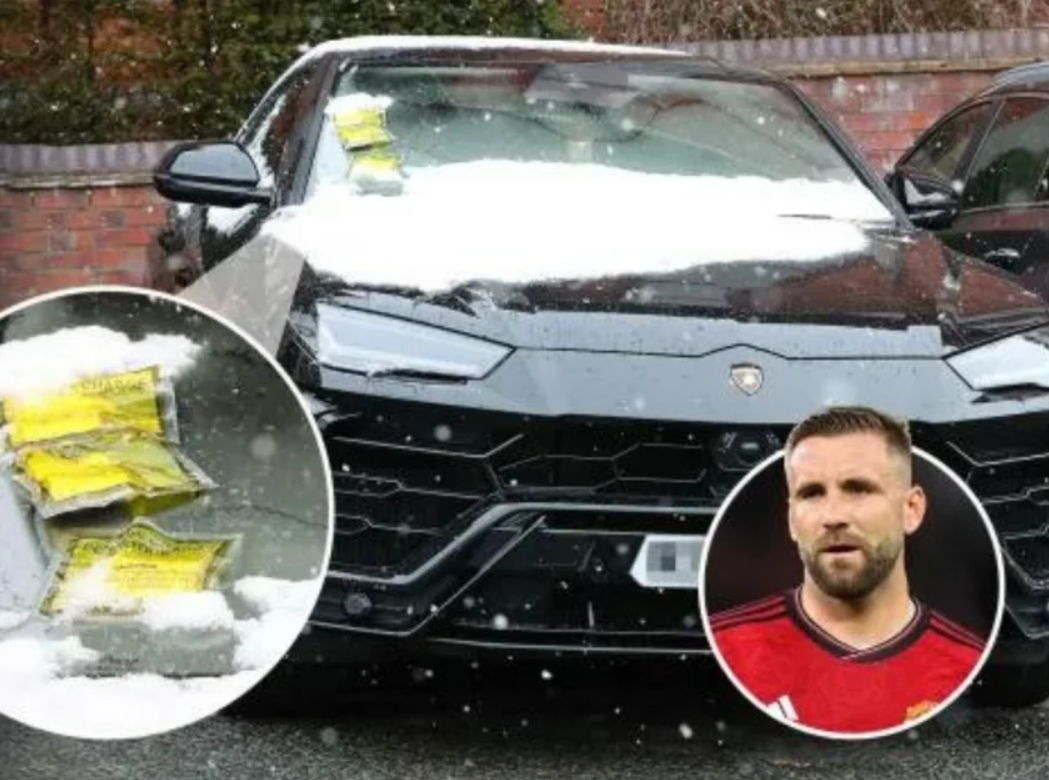 Manchester United's Luke Shaw has been slapped with four fines worth £240 for parking his car outside a train station. - Bóng Đá