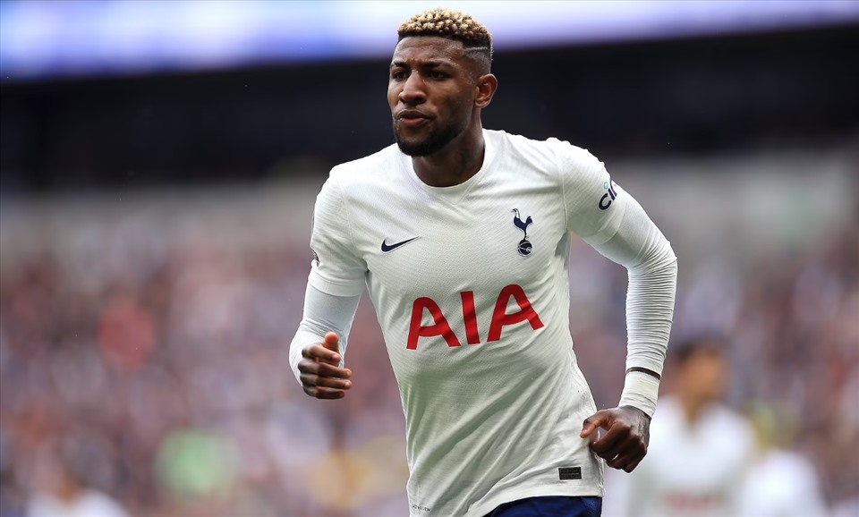 Tottenham reject £20m offer for full-back Emerson Royal from Saudi giants Al-Nassr - Bóng Đá