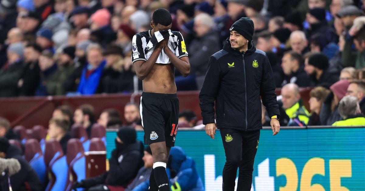 Newcastle optimistic on forward Alexander Isak's status after groin injury - Bóng Đá