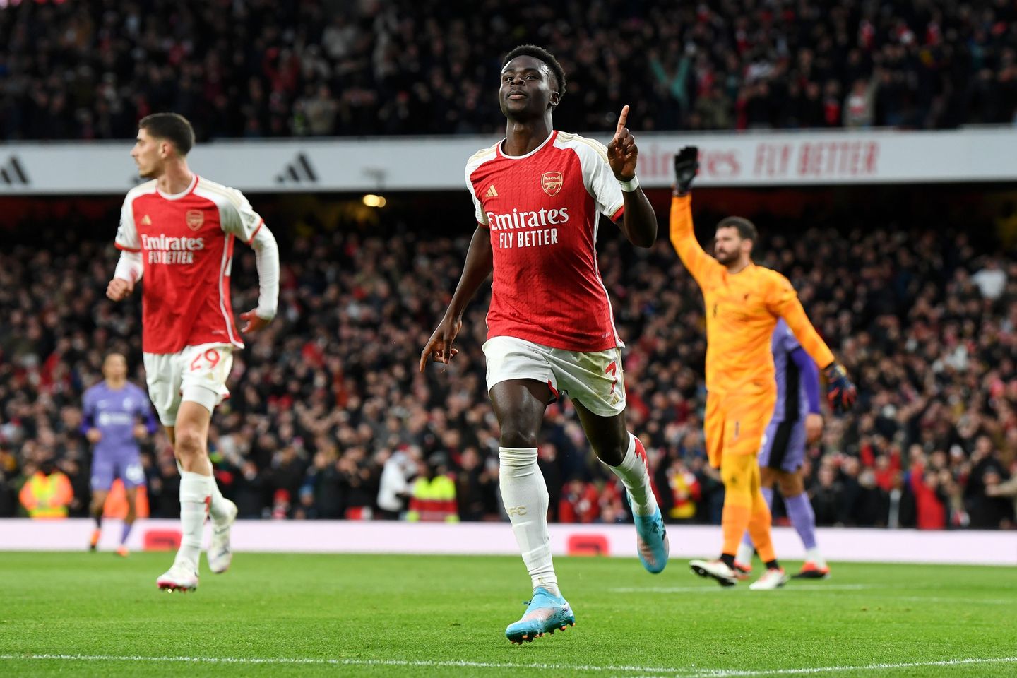 TRỰC TIẾP Arsenal 1-0 Liverpool (H1): Saka há điểm mang lại Arsenal - Bóng Đá