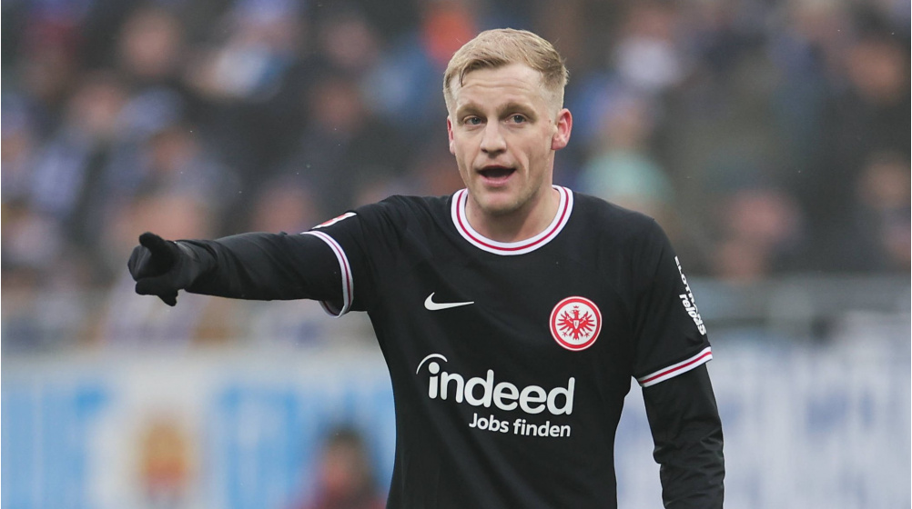 Man United flop Donny van de Beek's nightmare hits a new low after he is left out of Eintracht Frankfurt's Europa Conference League - Bóng Đá