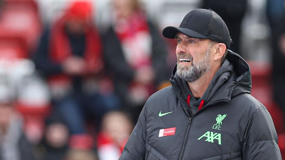 Jurgen Klopp names Liverpool 16 y/o who is a 'massive talent' and could step up during injury crisis - Bóng Đá