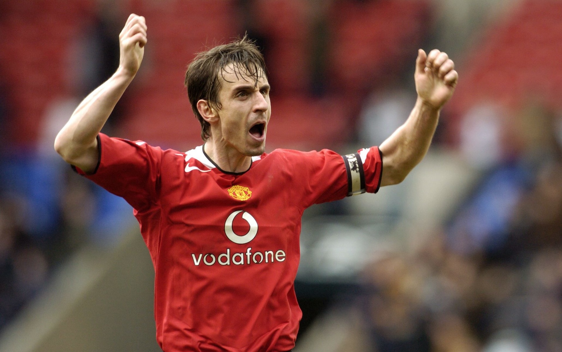 Gary Neville reveals he used to wear the same lucky white underpants before EVERY Man United game - Bóng Đá