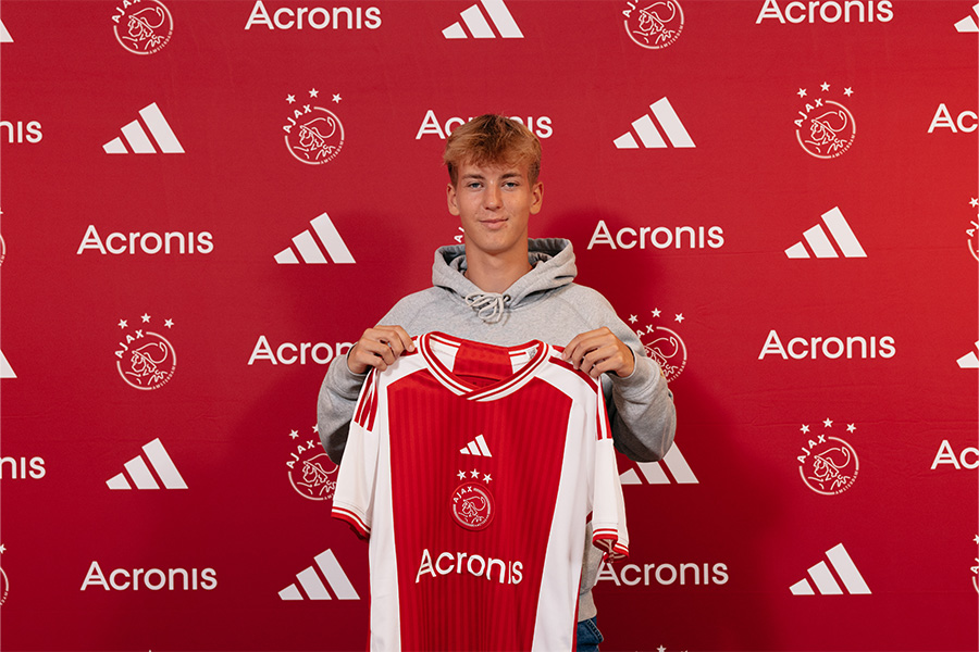 Man Utd rejected by wonderkid after week-long trial in favour of 'big club' - Bóng Đá