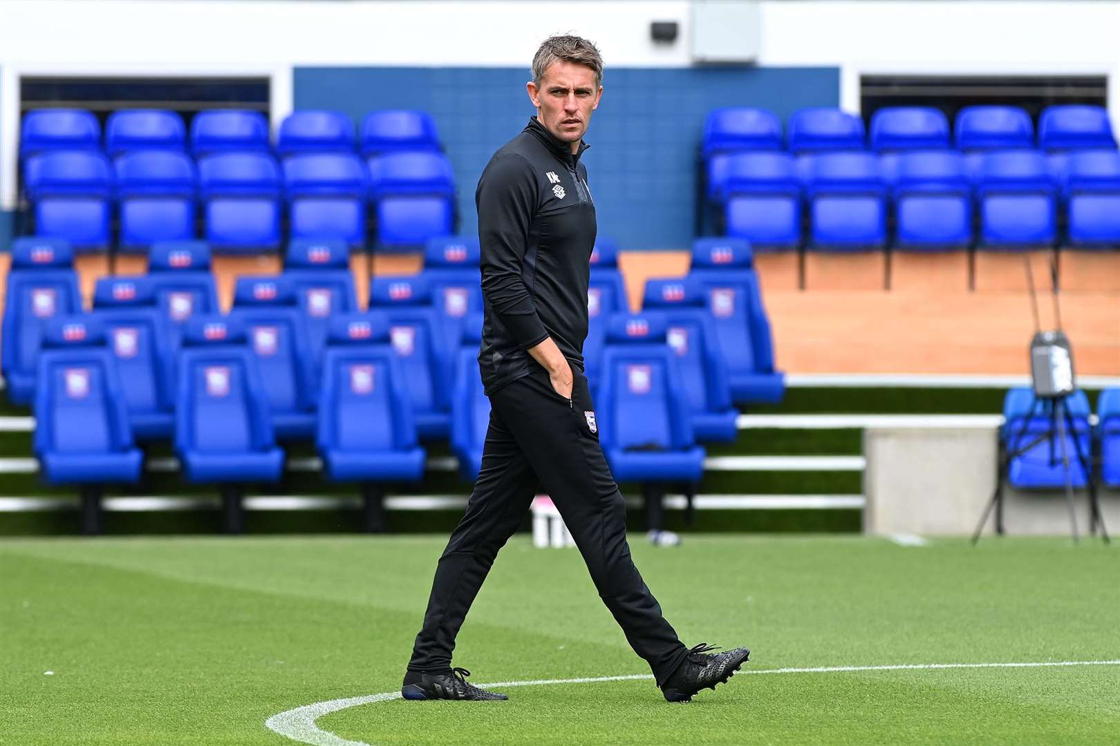Brighton 'eye former Man United coach as replacement for Roberto De Zerbi if he quits the club this summer' - Bóng Đá