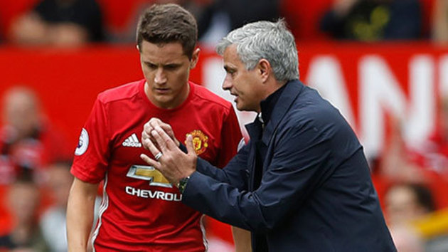 Sử dụng 4-3-3: Mourinho sẵn sàng cho cuộc cách mạng!  - Bóng Đá