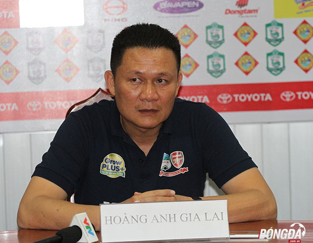 Thắng Long An 3-1, HLV Quốc Tuấn hết lời khen ngợi Văn Toàn