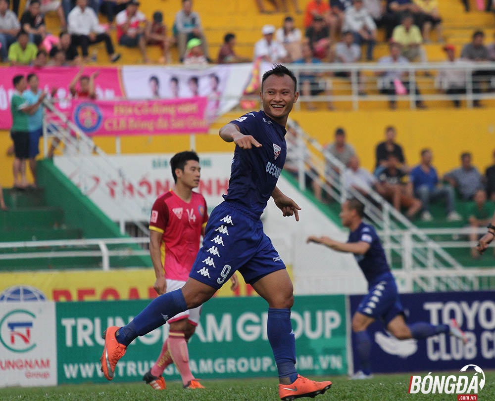 Anh Đức, Trọng Hoàng tỏa sáng Bình Dương bắn hạ Sài Gòn 2-0