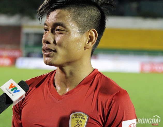 Tiền vệ Trần Thanh Bình (TP.HCM): “Anh Vinh đang làm những gì tốt nhất cho đội bóng”