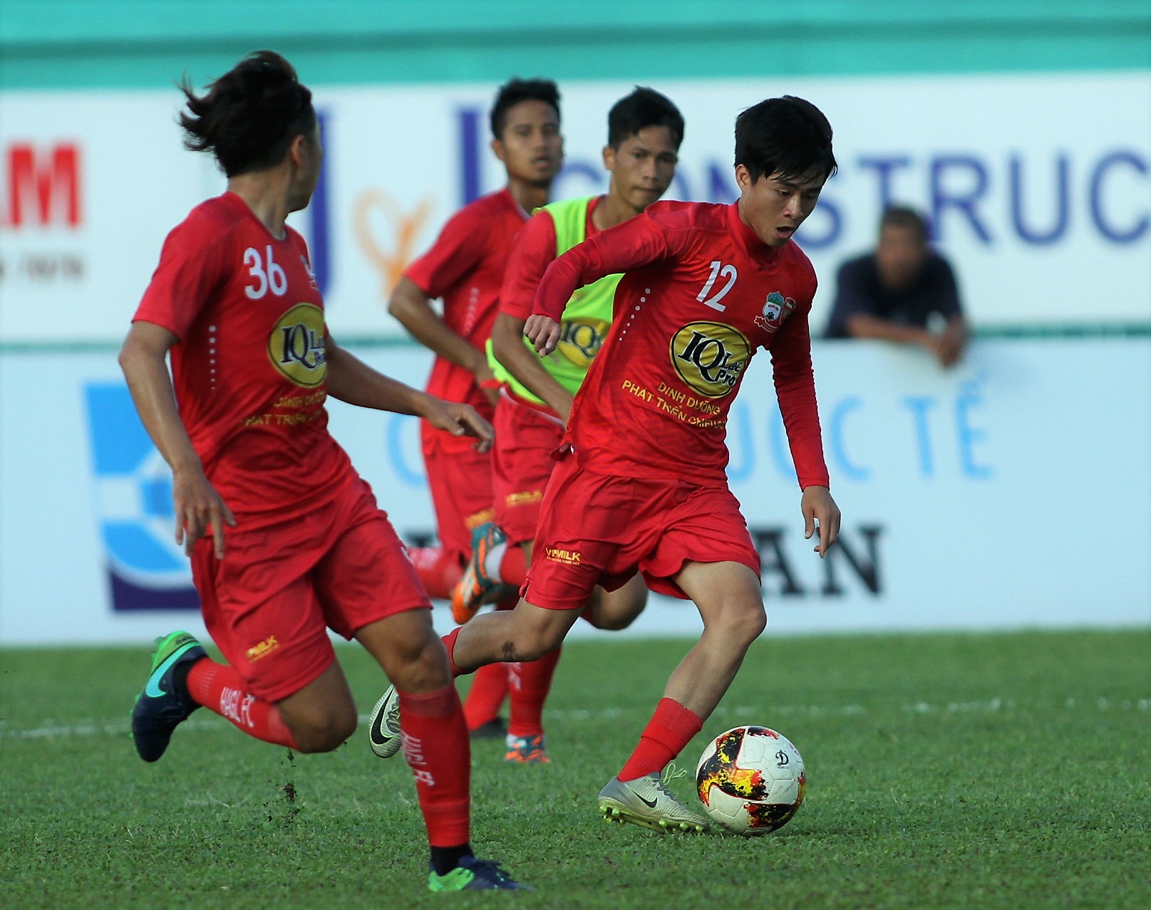 Ảnh bài viết Lịch - Bảng xếp hạng và cầu thủ nghỉ thi đấu vòng 10 V-League 2017