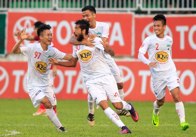 Lịch thi đấu - bảng xếp hạng vòng 18 V-League 2017
