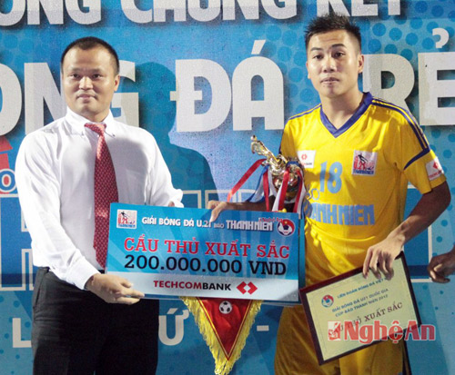 Vũ Quang Nam (TP.HCM): Từ ‘lính đánh thuê’ đến ‘trụ cột’ của Công Vinh