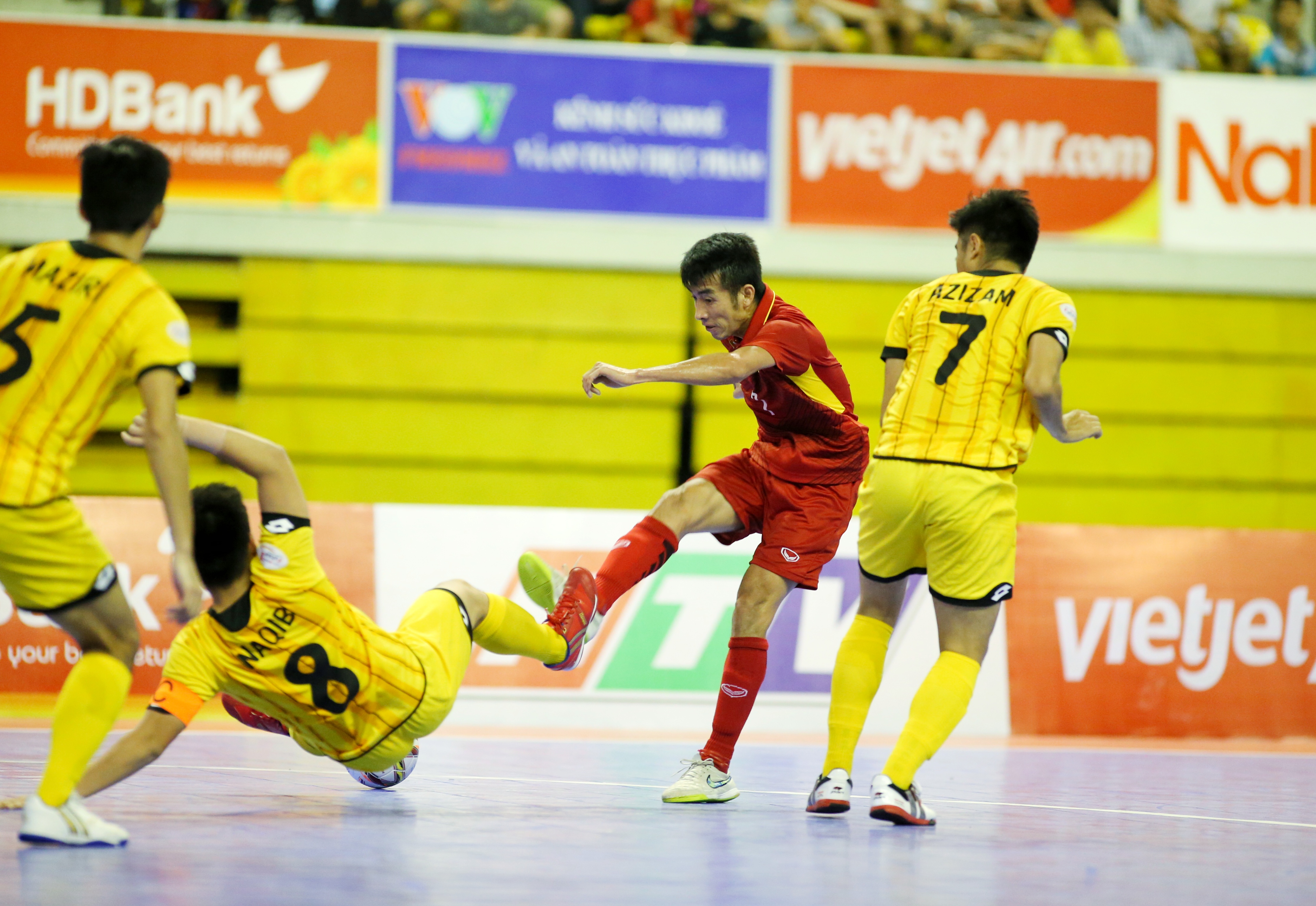 Bắn hạ Brunei 18-8, futsal Việt Nam giành vé vào VCK châu Á  - Bóng Đá