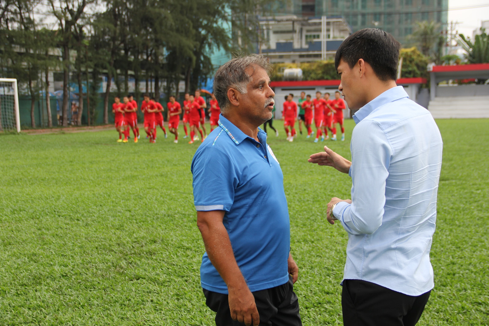 Công Vinh sa thải HLV trưởng TP.HCM - Bóng Đá