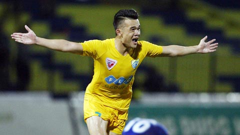 FLC Thanh Hóa mất tướng, thiệt quân trước Bình Dương
