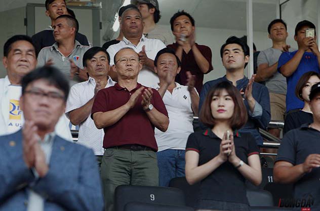 “Vi hành” xong V-League, thầy Park về Hàn Quốc “xem giò” U19 Việt Nam - Bóng Đá