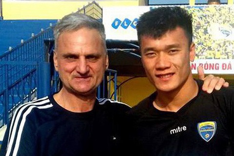 Ảnh bài viết Điểm tin bóng đá Việt Nam sáng 24/04: Chán phận dự bị ở Thanh Hóa, Tiến Dũng sẽ sang châu Âu chơi bóng?