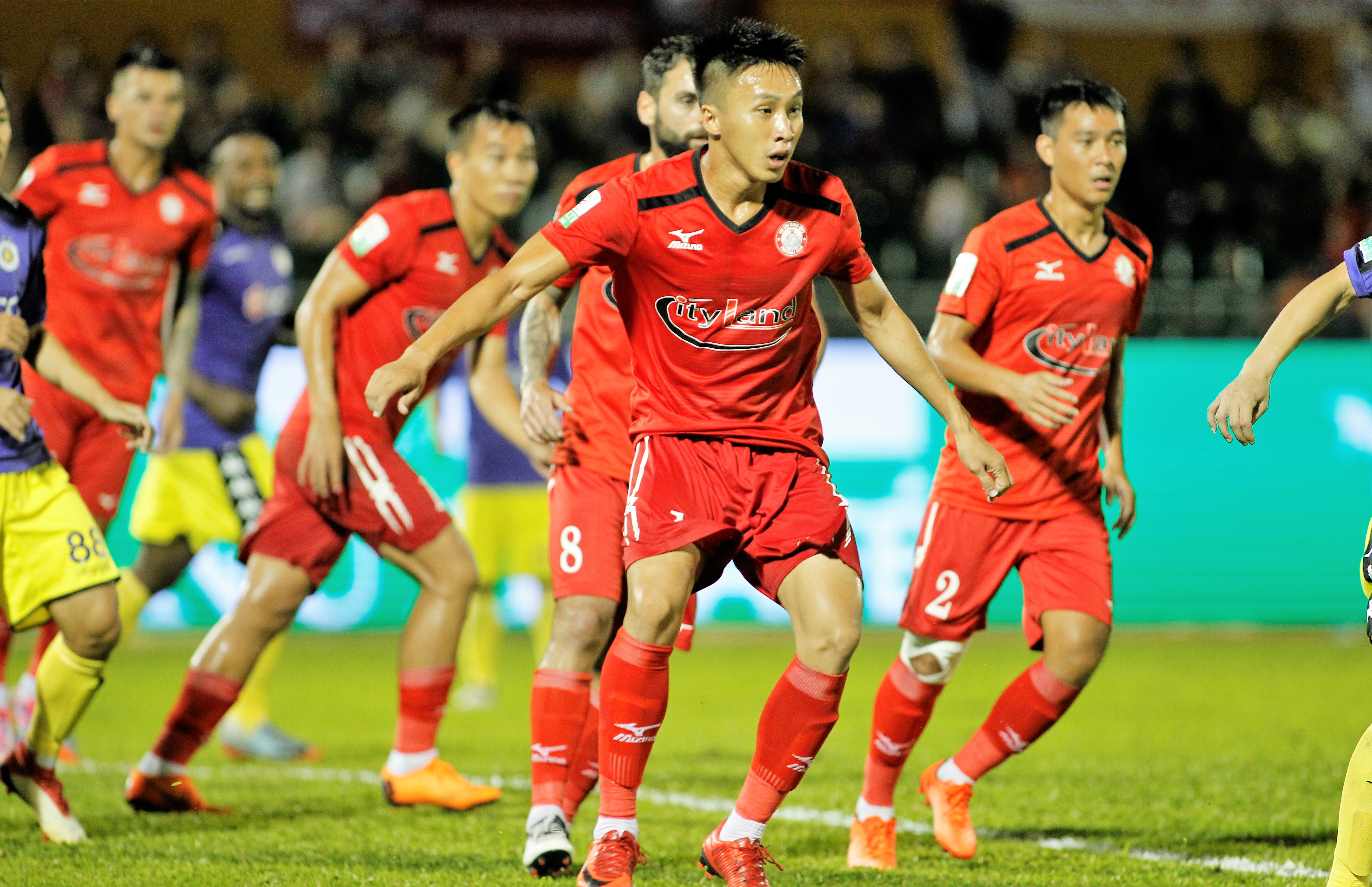 Thắng tối thiểu 1-0, Than Quảng Ninh dội gáo nước lạnh trong ngày ra mắt của Chủ tịch Nguyễn Hữu Thắng - Bóng Đá