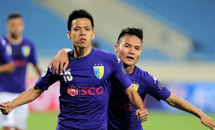 Ngược dòng ấn tượng trên sân Thanh Hóa, Hà Nội FC chạm 1 tay vào ngôi vô địch - Bóng Đá