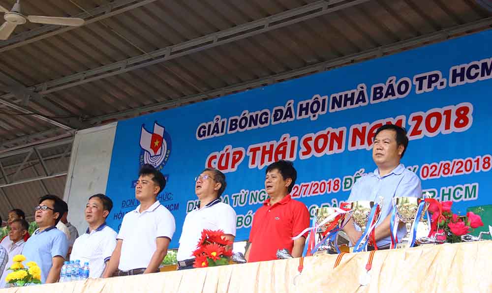 Khởi tranh giải hội nhà báo TP.HCM 2018: PTV Sài Gòn thắng tưng bừng ngày ra quân - Bóng Đá