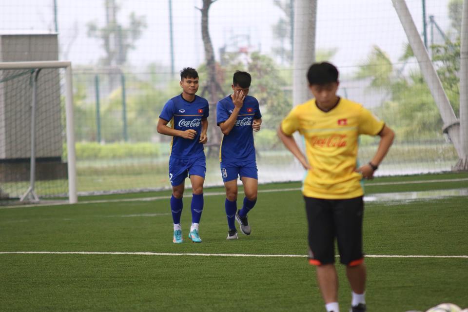    Điểm tin bóng đá Việt Nam tối 26/7: Thầy Park nhận tin “xét đánh” về trụ cột U23 Việt Nam - Bóng Đá
