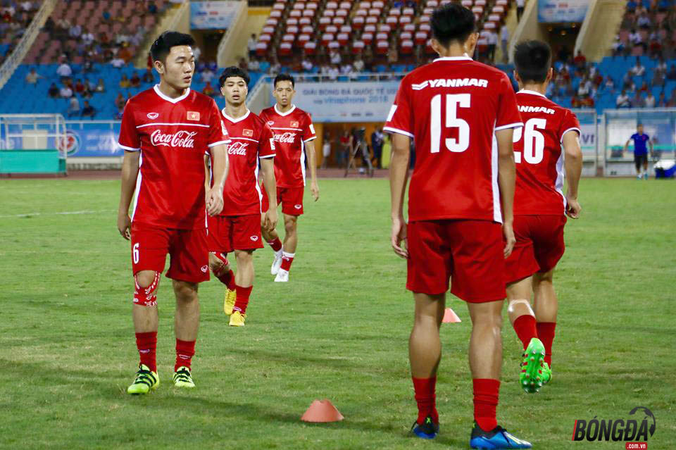 TRỰC TIẾP U23 Việt Nam vs U23 Palestine (H1): Văn Lâm bắt chính thay Bùi Tiến Dũng - Bóng Đá