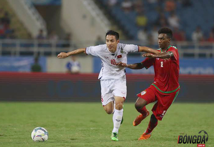 TRỰC TIẾP U23 Việt Nam 0-0 U23 Oman (H2): Văn Toàn đánh đầu dội xà ngang - Bóng Đá