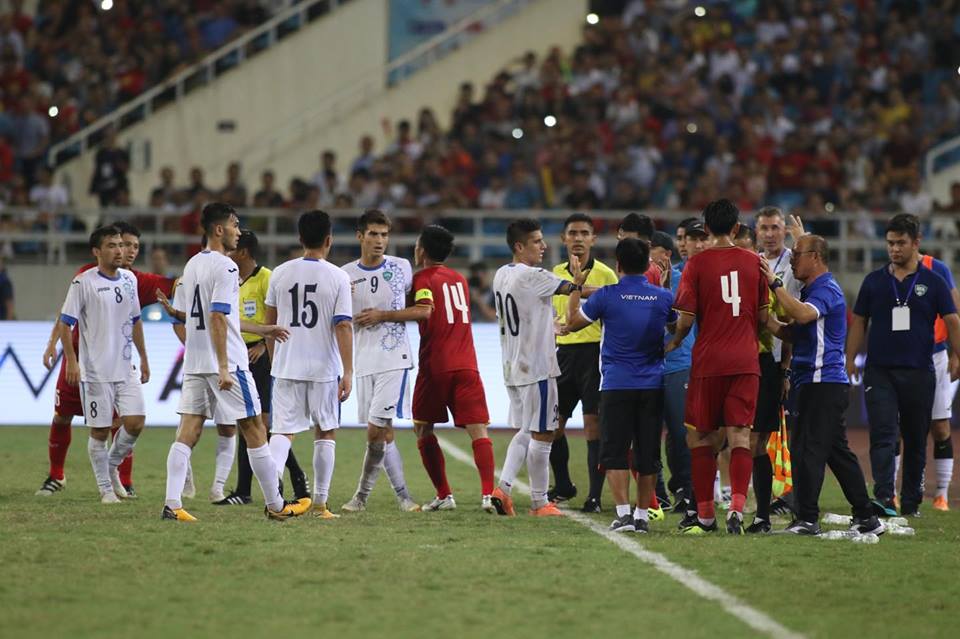 TRỰC TIẾP U23 Việt Nam 0-0 U23 Uzbekistan (H1): Công Phượng vẫn chưa thể ghi bàn - Bóng Đá