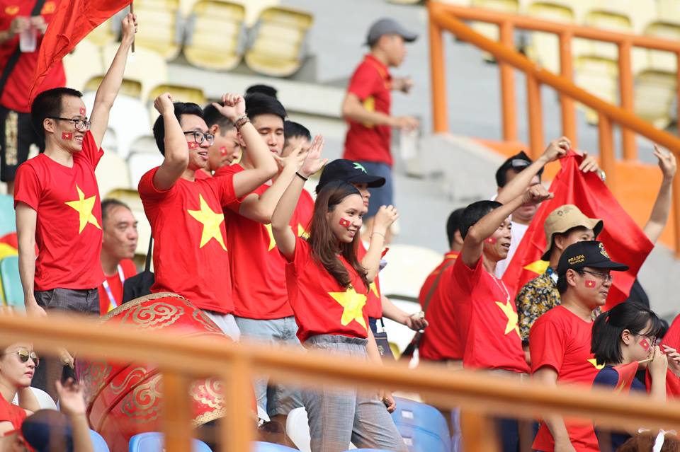 TRỰC TIẾP U23 Việt Nam 2-0 U23 Pakistan (H2): Quang Hải sút phạt bóng trúng cột - Bóng Đá