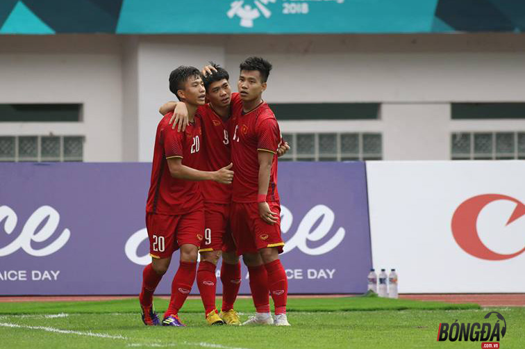 TRỰC TIẾP U23 Việt Nam 3-0 U23 Pakistan (H2): Văn Đức dọn cỗ, Công Phượng ghi bàn - Bóng Đá