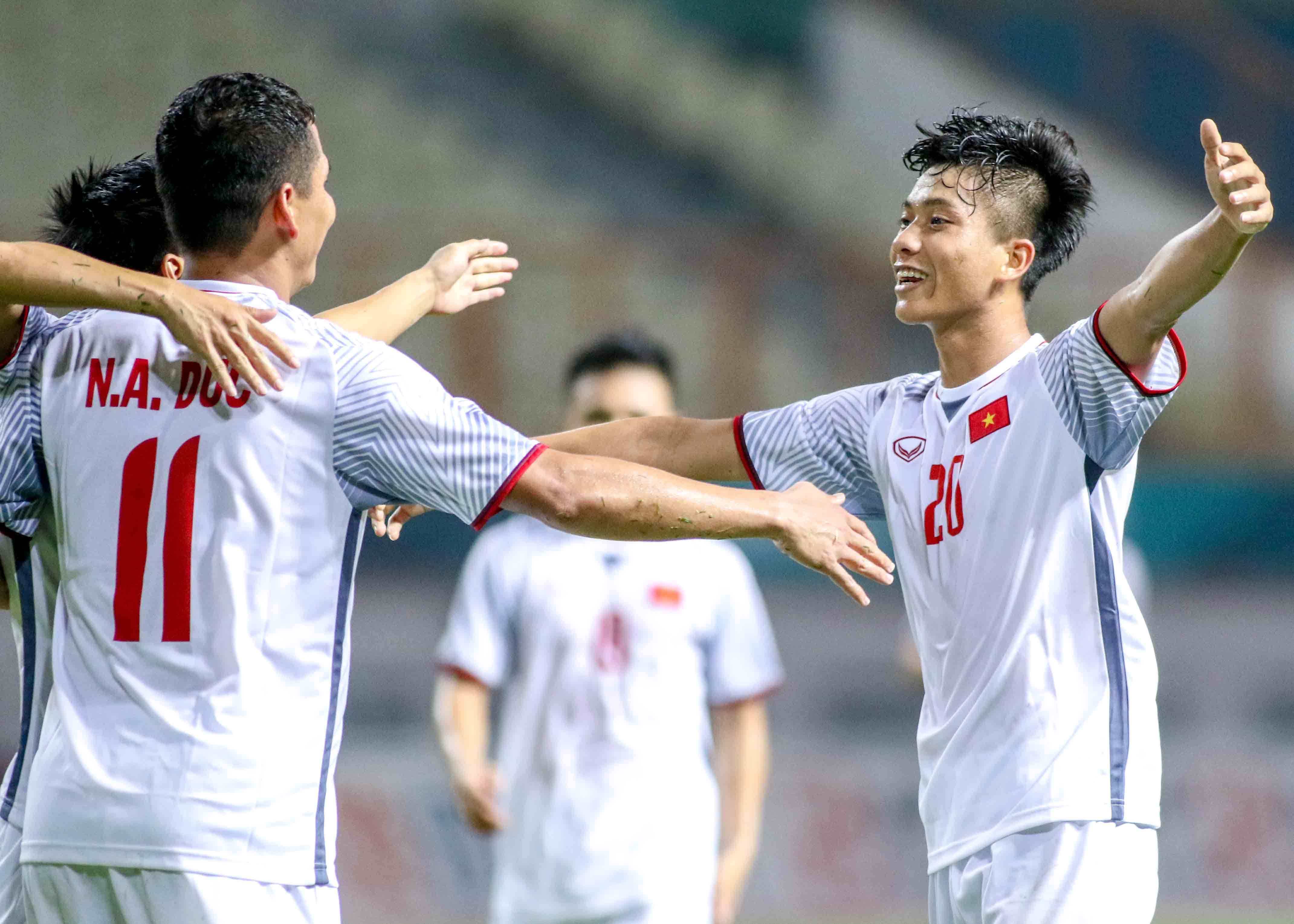 Video Anh Đức - Văn Đức lập công U23 Việt Nam đánh bại U23 Nepal 2-0