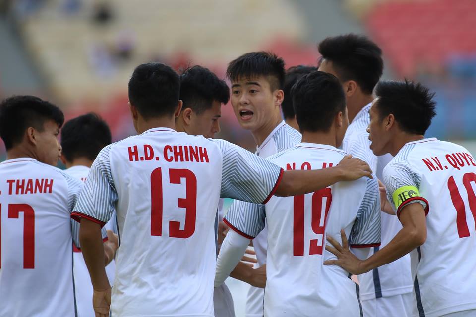 TRỰC TIẾP U23 Việt Nam 1-0 U23 Nhật Bản: Quang Hải ghi bàn - Bóng Đá