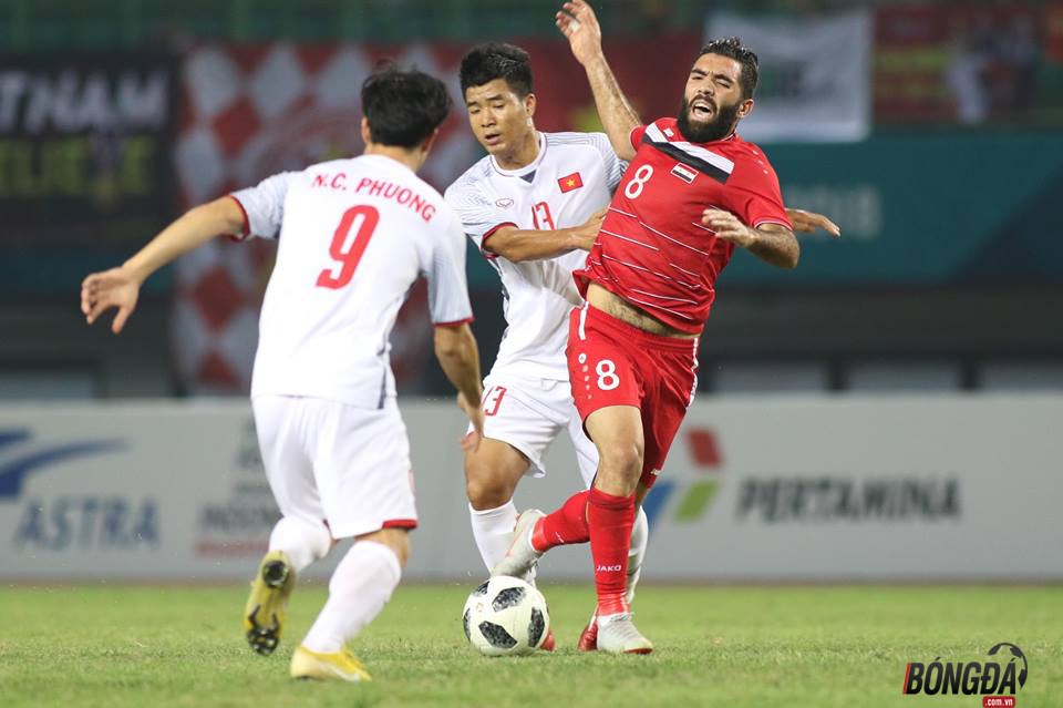 TRỰC TIẾP U23 Việt Nam 0-0 U23 Syria (Hiệp 1): Nóng ở khu vực giữa sân - Bóng Đá