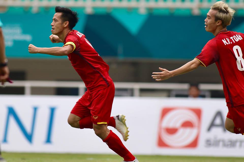 TRỰC TIẾP U23 Việt Nam 1-1 U23 UAE (HIỆP 1): Văn Quyết ghi bàn san bằng cách biệt - Bóng Đá