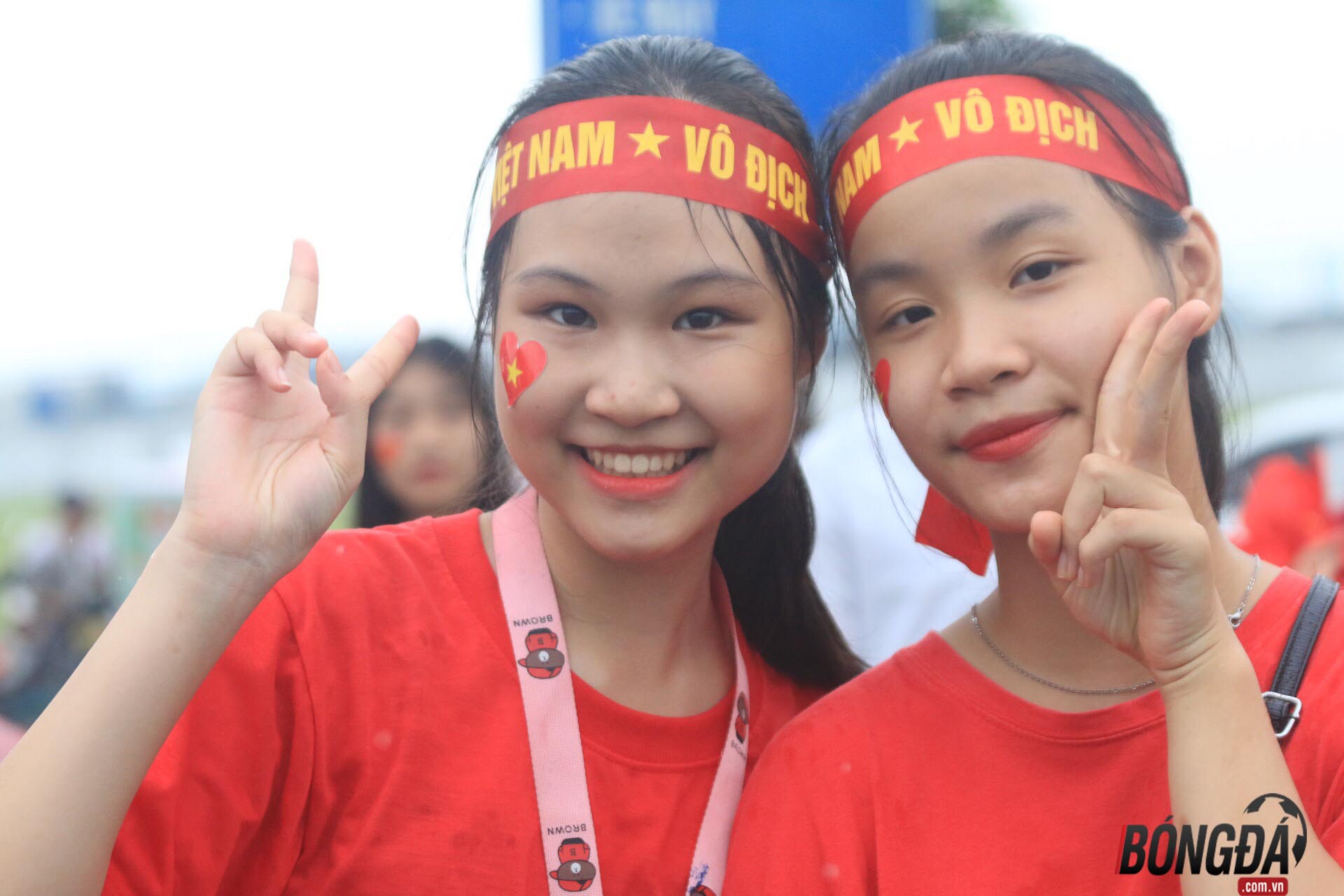 Fan Hà thành nô nức chào đón U23 Việt Nam  - Bóng Đá