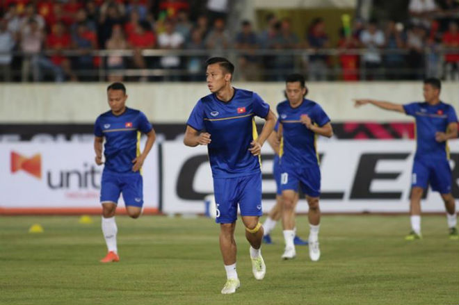 TRỰC TIẾP ĐT Lào 0-0 ĐT Việt Nam: Lâm 