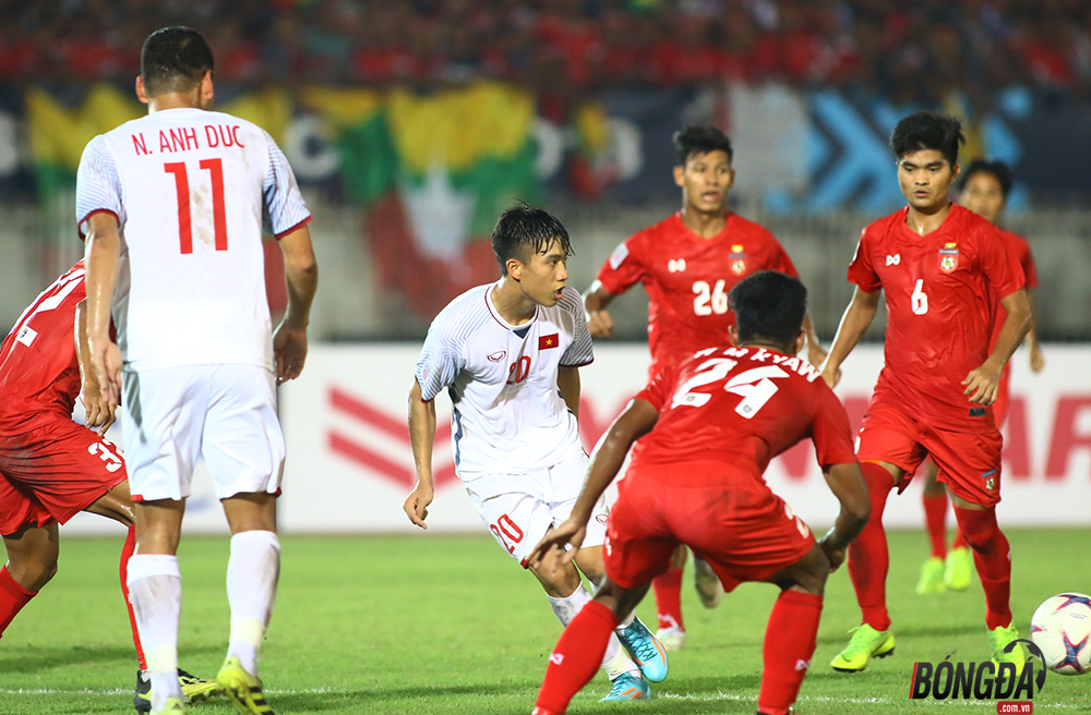 Dư âm ĐT Việt Nam 0-0 Myanmar: Công Phương, Quang Hải ăn món 