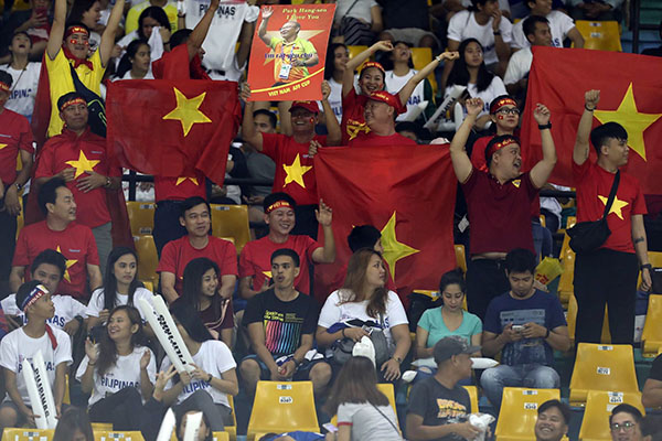 TRỰC TIẾP: Philippines 0-0 ĐT Việt Nam: Thế trận giằng co - Bóng Đá