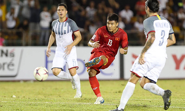 TRỰC TIẾP: Philippines 1-2 ĐT Việt Nam (H2): Công Phượng vào sân đá cặp với Đức Chinh - Bóng Đá