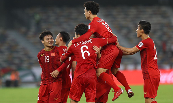 Trực tiếp ĐT Việt Nam 1-0 Iraq (H1): Công Phượng mở tỉ số - Bóng Đá