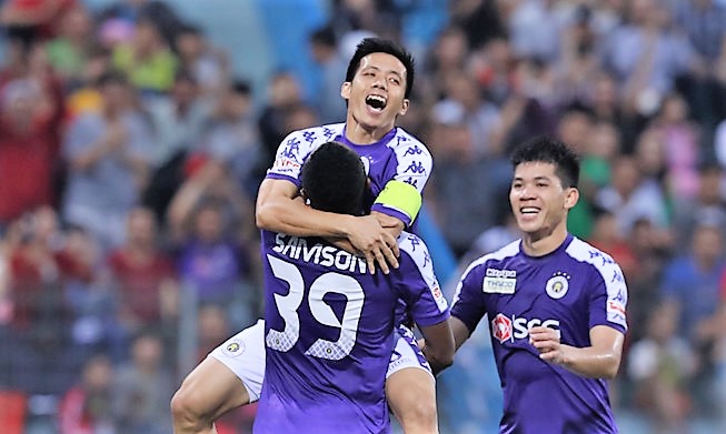Samson lập cú đúp Hà Nội FC đánh bại Bình Dương giành Siêu Cúp - Bóng Đá