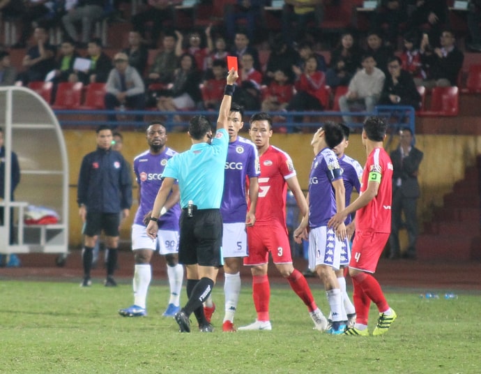 Trực tiếp Viettel 0-2 Hà Nội (H2): Văn Quyết nhận thẻ đỏ trực tiếp - Bóng Đá