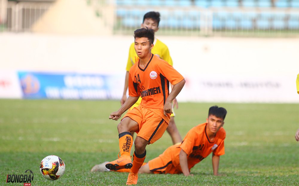 Đàn em Công Phượng, Quang Hải đấu chung kết giải U19 Quốc gia - Bóng Đá