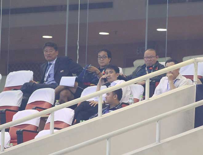Trợ lý thầy Park do thám trận U23 Thái Lan đấu U23 Indonesia - Bóng Đá