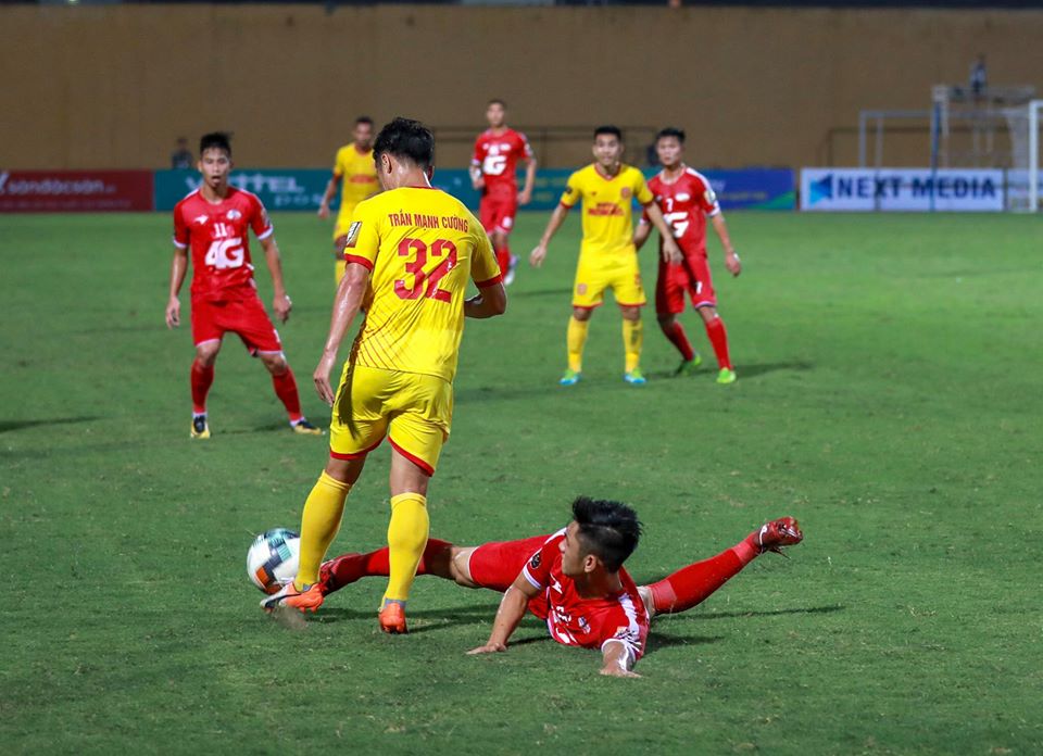 Trực tiếp Viettel 0-0 Nam Định: Đôi công hấp dẫn - Bóng Đá