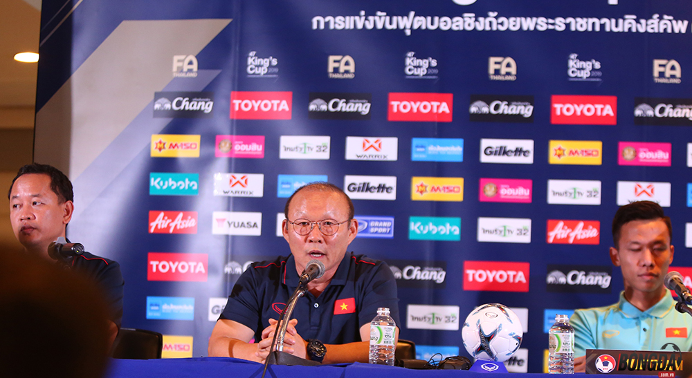 Ảnh bài viết Video thầy Park bóc phốt phóng viên Thái Lan hỏi xoáy ĐT Việt Nam