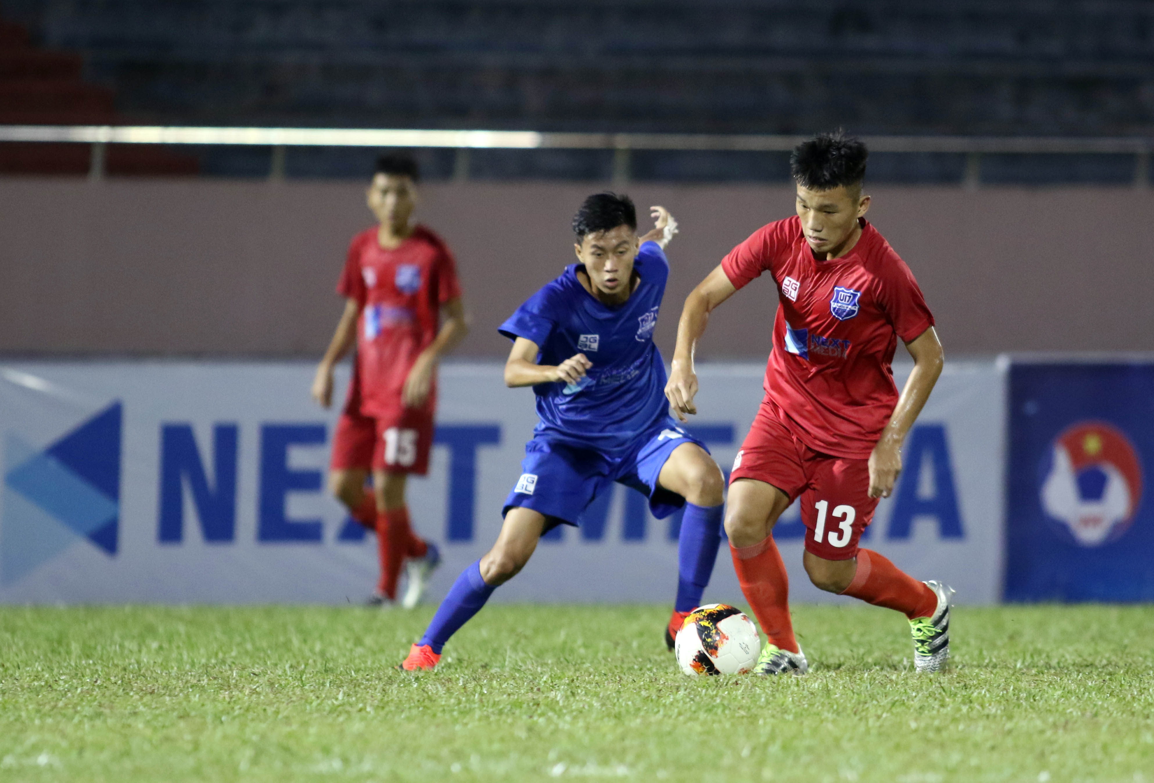 U17 Thanh Hóa bất ngờ hạ ứng viên vô địch PVF trong trận cầu 2 thẻ đỏ - Bóng Đá