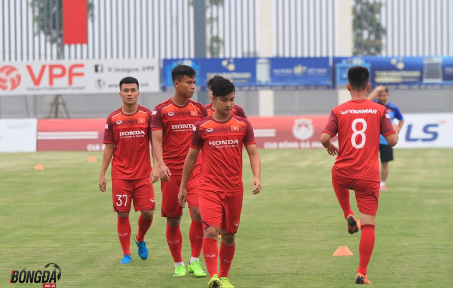 18h00 Trực tiếp U23 Việt Nam vs U18 Việt Nam: Phép thử của HLV Park Hang-seo - Bóng Đá