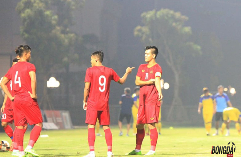 18h00 Trực tiếp U23 Việt Nam 1-0 U18 Việt Nam (H2): Martin Lo kiến tạo thành bàn - Bóng Đá